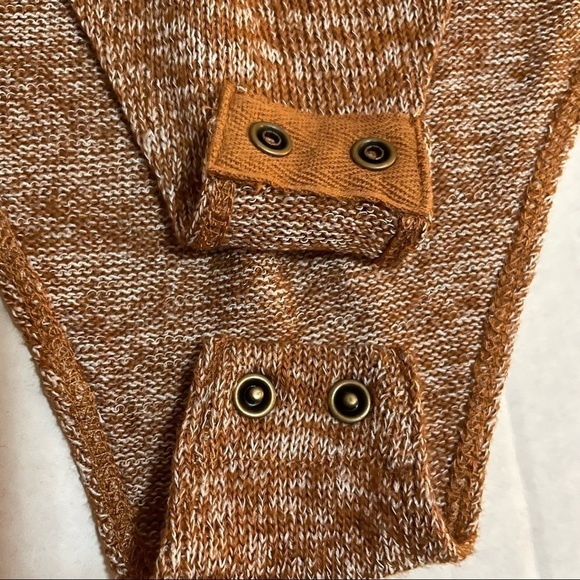 Others Follow Ribbed Knit Button Down Vneck Bodysuit, Size S - Picture 6 of 10